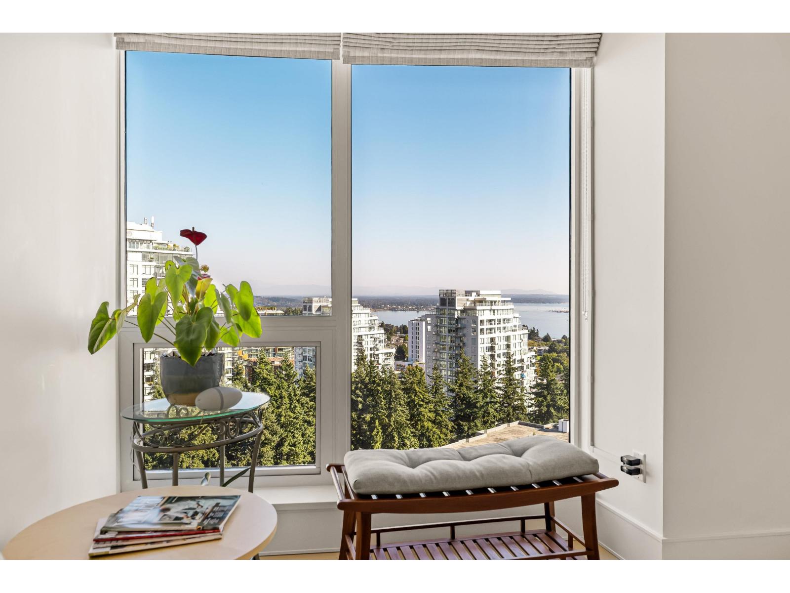 1804 1501 FOSTER STREET, White Rock