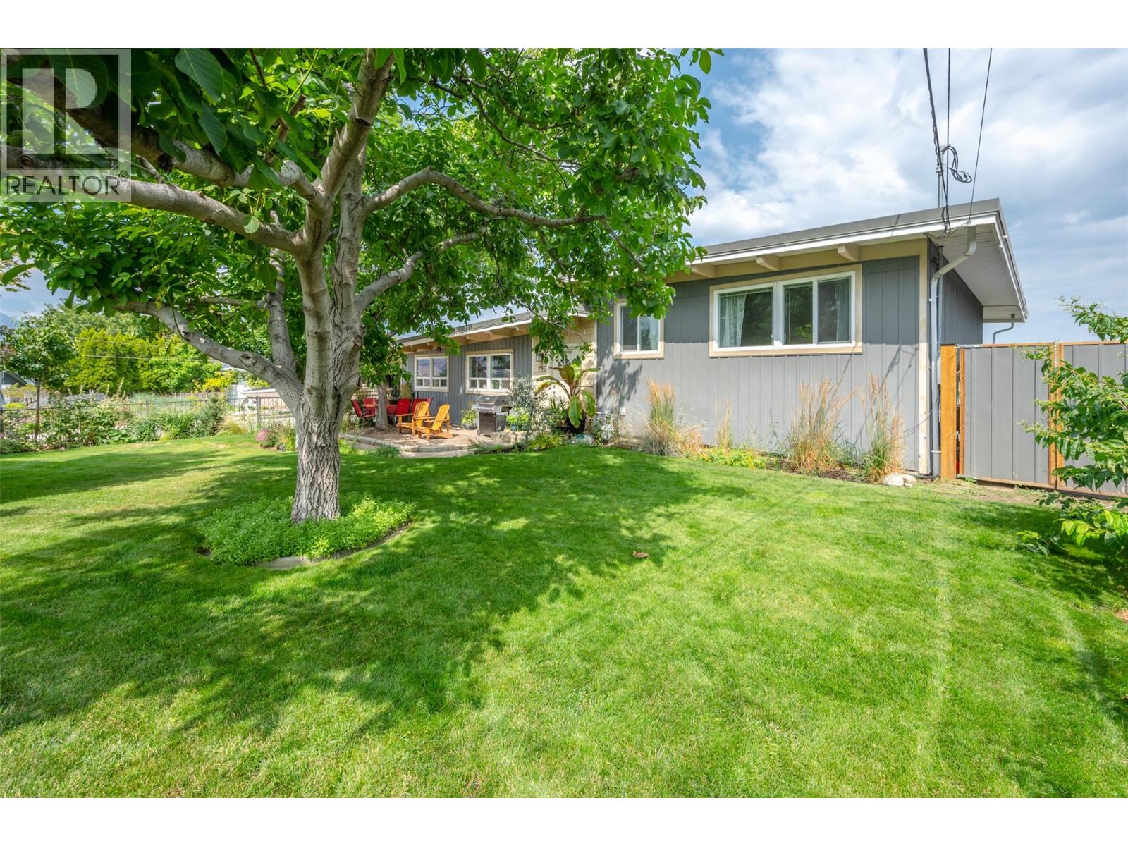 735 ROSS Avenue, Penticton