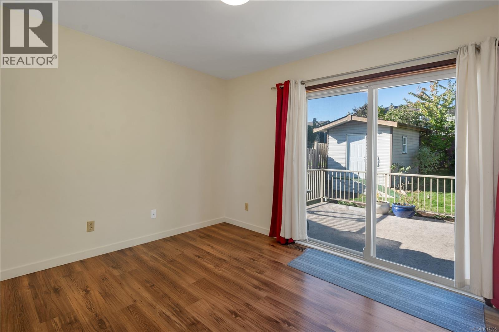 2946 Island Hwy S, Campbell River