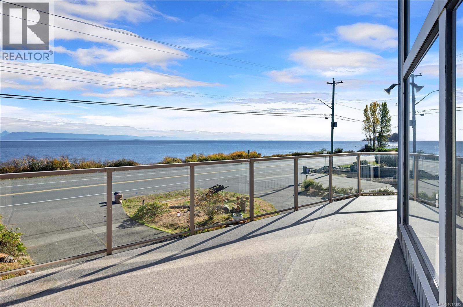 2946 Island Hwy S, Campbell River