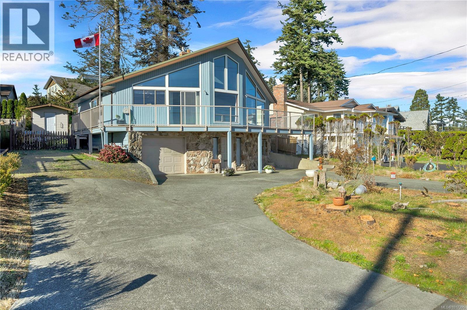2946 Island Hwy S, Campbell River