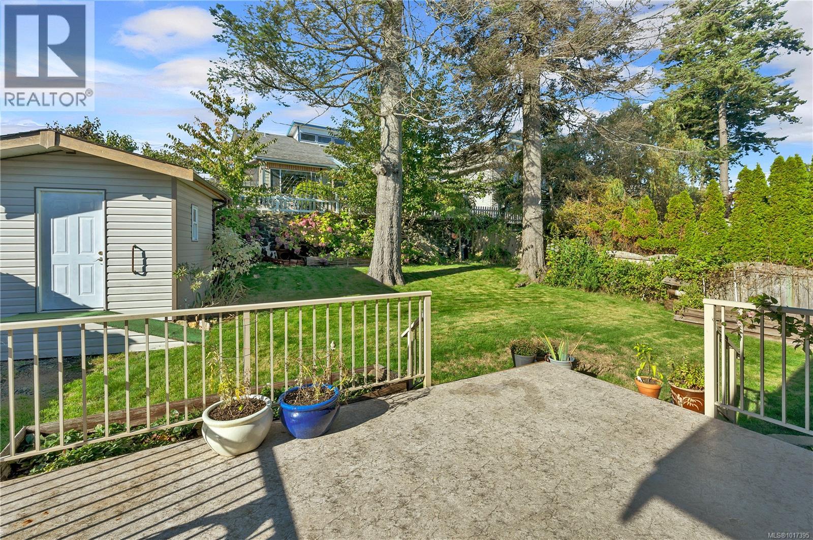 2946 Island Hwy S, Campbell River