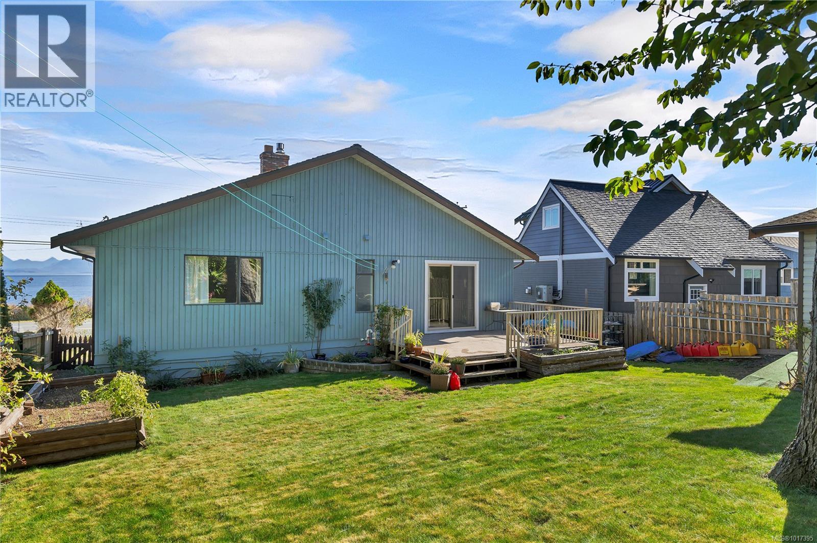 2946 Island Hwy S, Campbell River