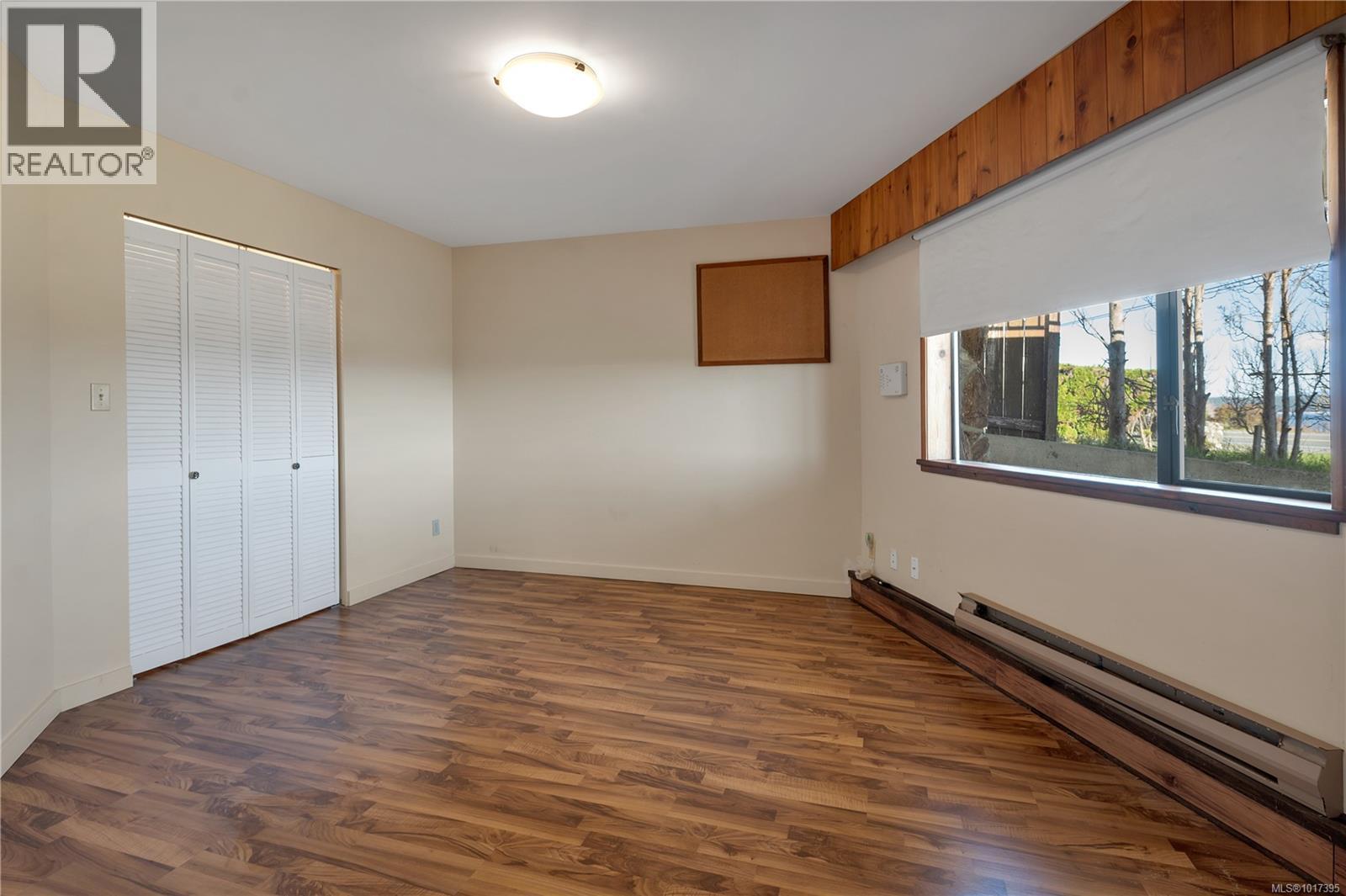 2946 Island Hwy S, Campbell River