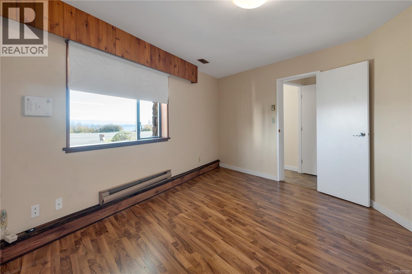 2946 Island Hwy S, Campbell River