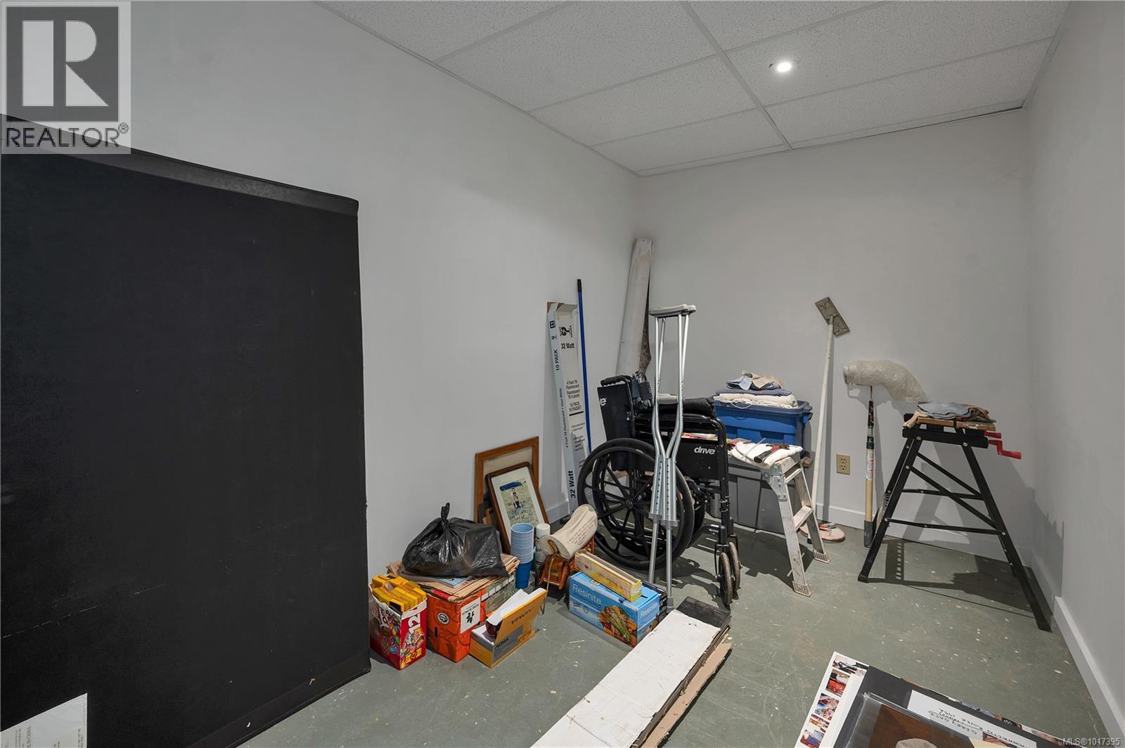 2946 Island Hwy S, Campbell River