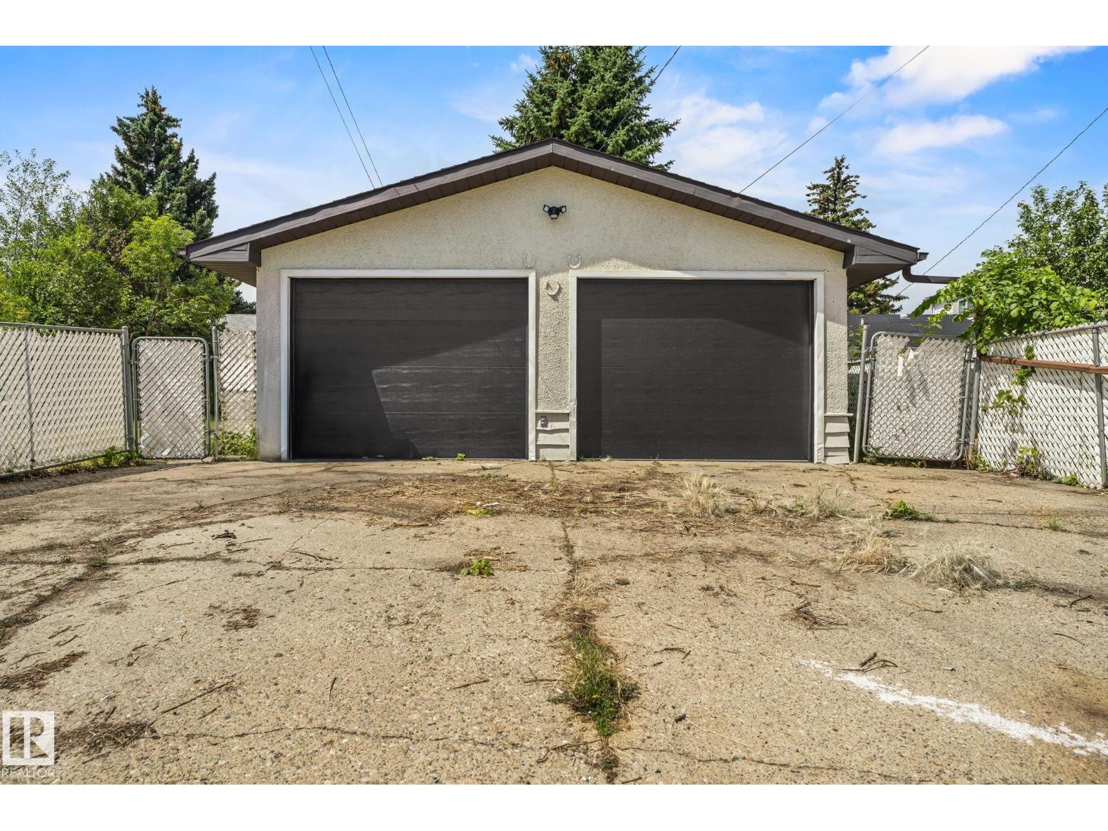 Single Family House Bungalow for Sale in   ST NW Edmonton 