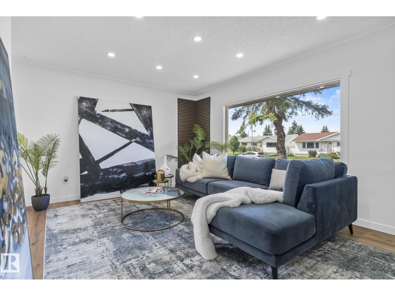 Single Family House Bungalow for Sale in   ST NW Edmonton 