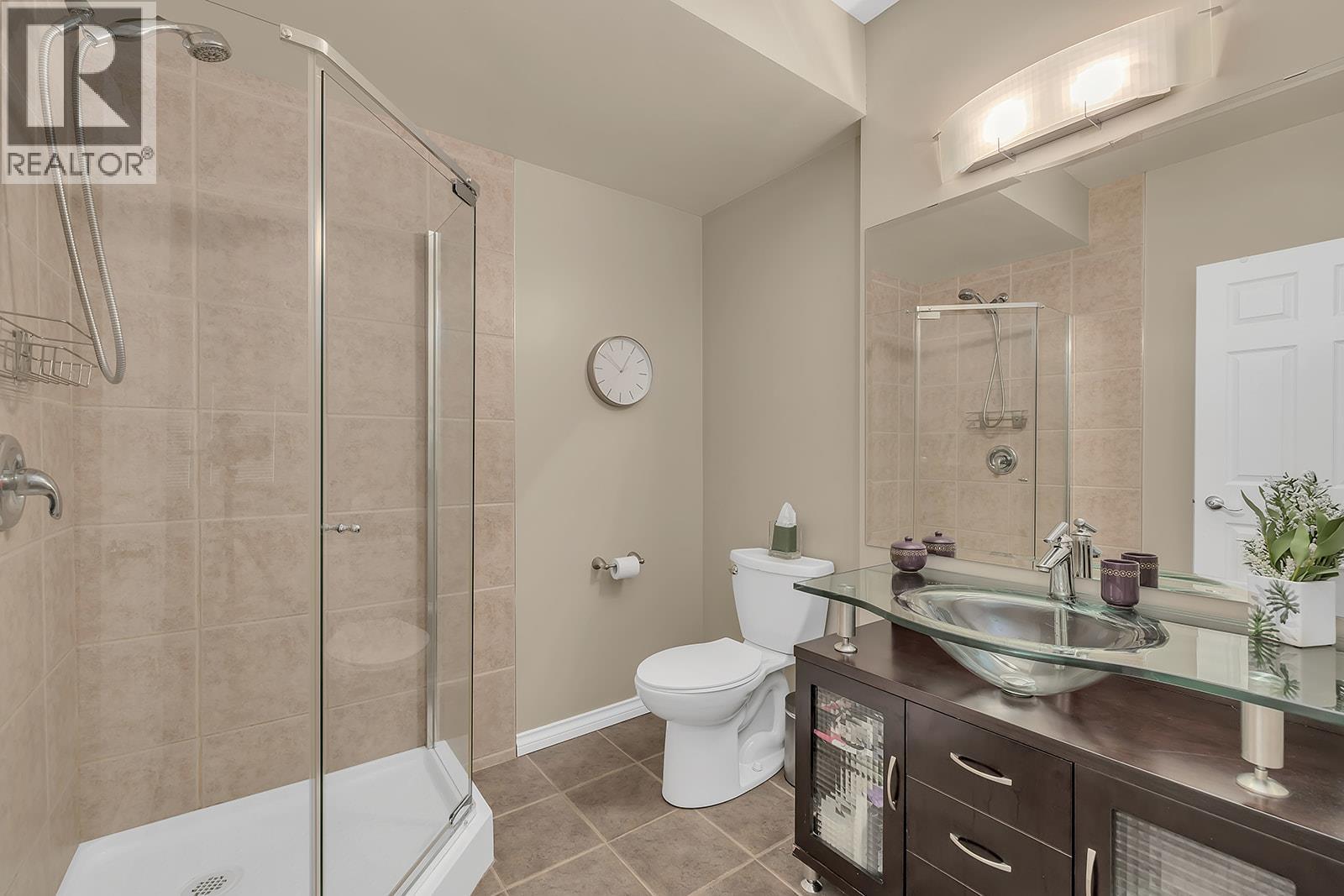  2040 Spyglass Way, West Kelowna