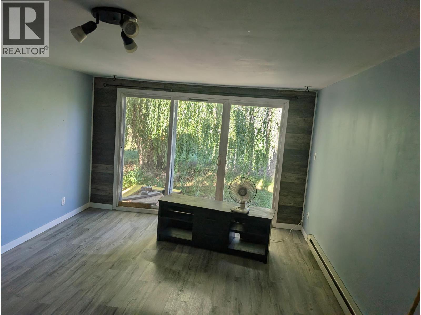 54 Young Road, Clearwater