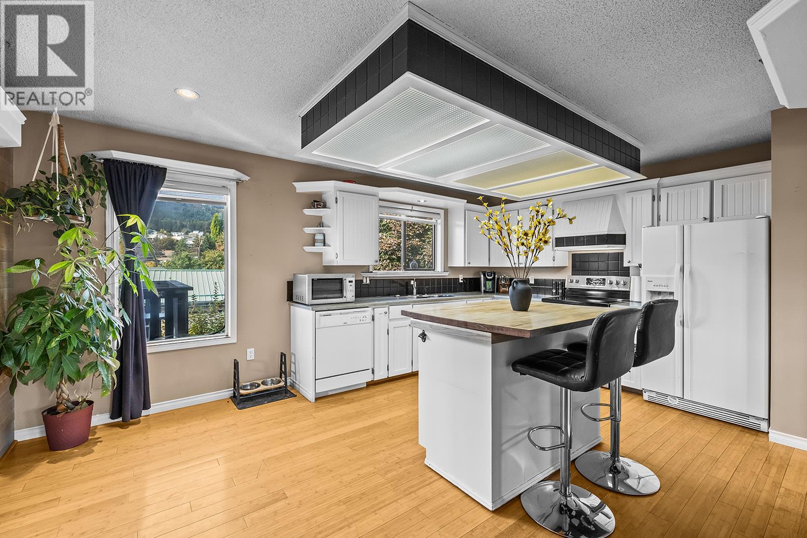  3616 Granada Crescent, West Kelowna