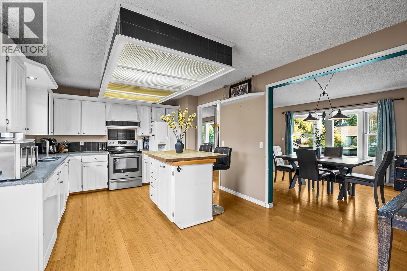  3616 Granada Crescent, West Kelowna