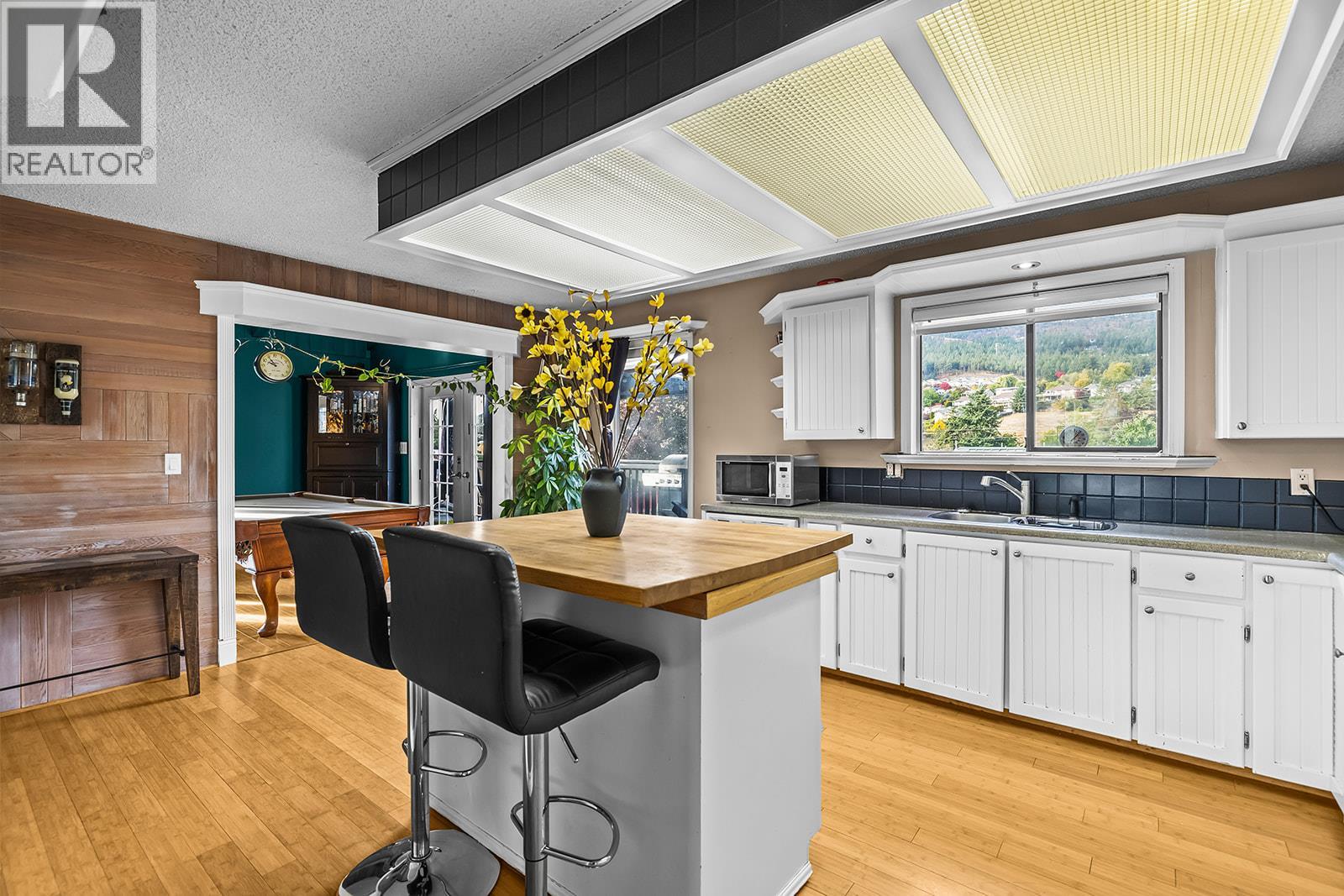  3616 Granada Crescent, West Kelowna