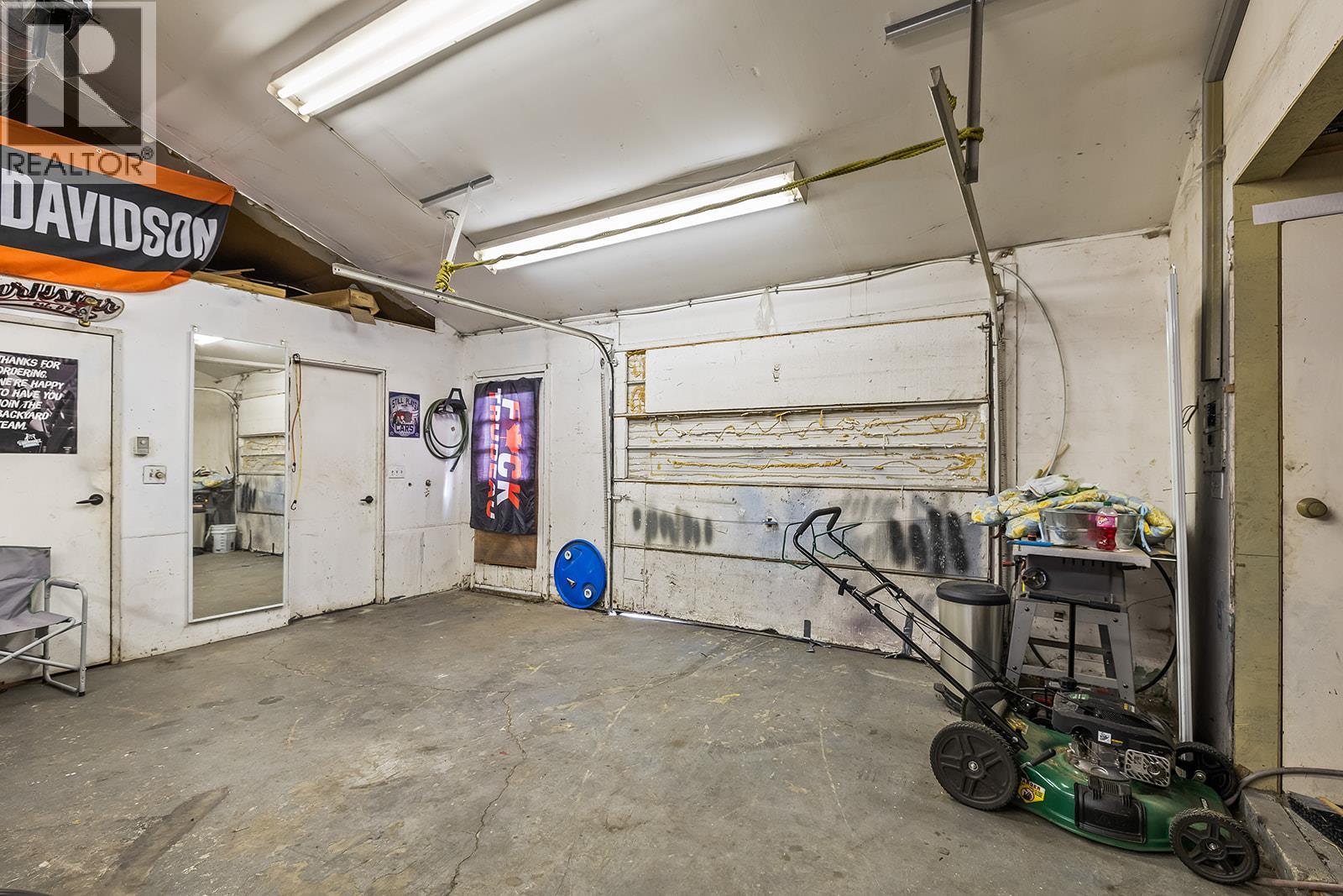  3616 Granada Crescent, West Kelowna