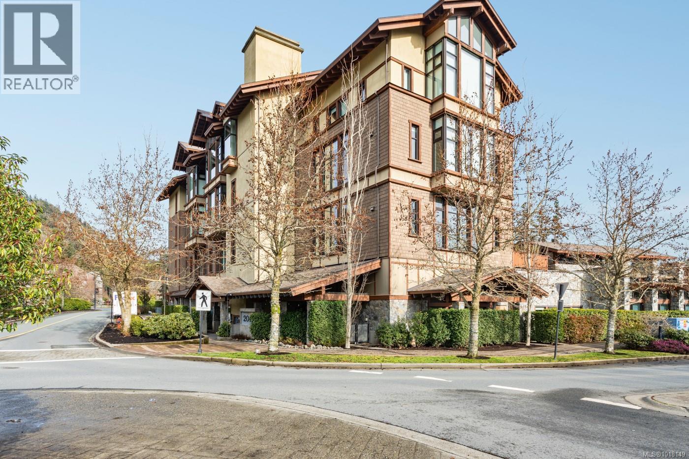 205 2049 Country Club Way, Langford