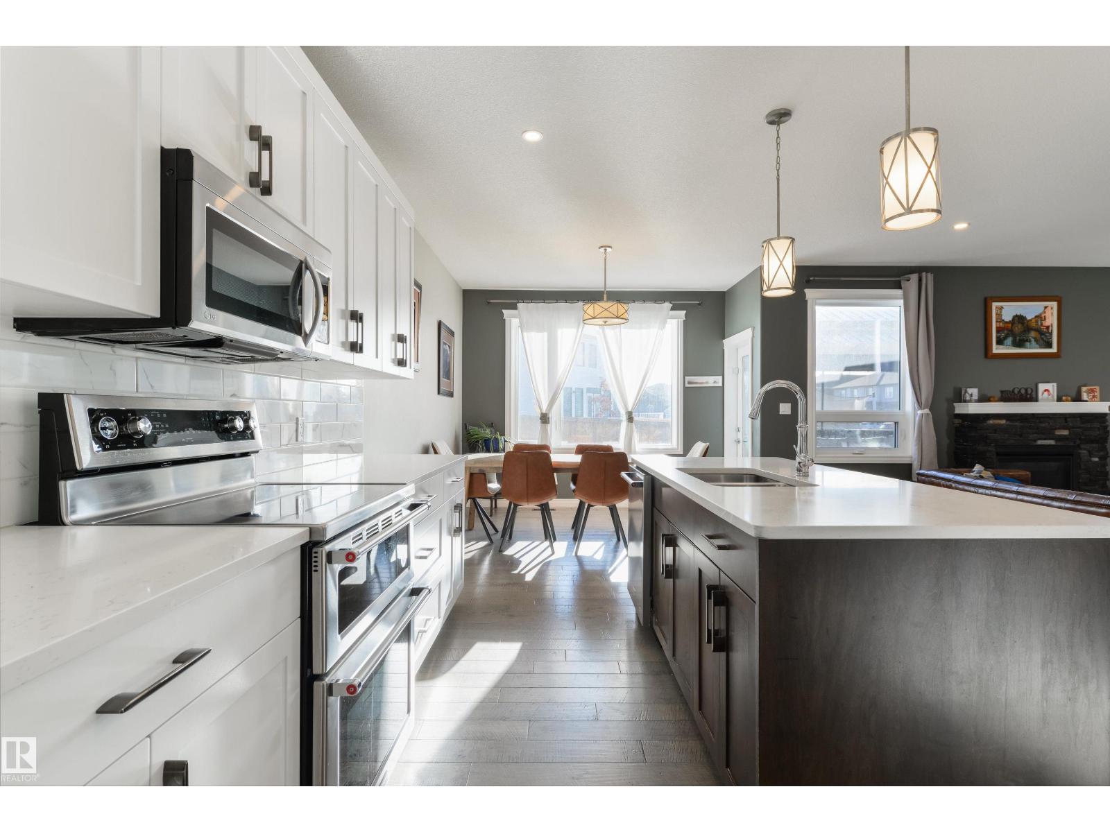 1 TAYLOR PL, Ardrossan