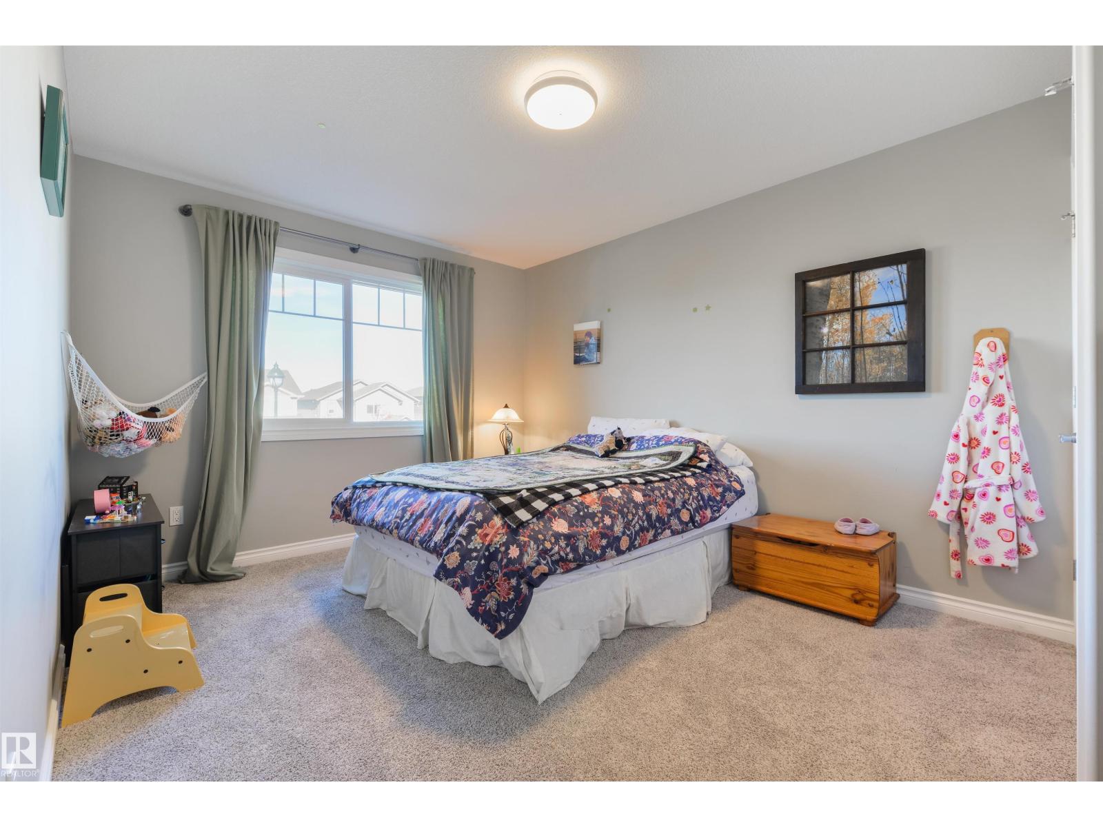 1 TAYLOR PL, Ardrossan