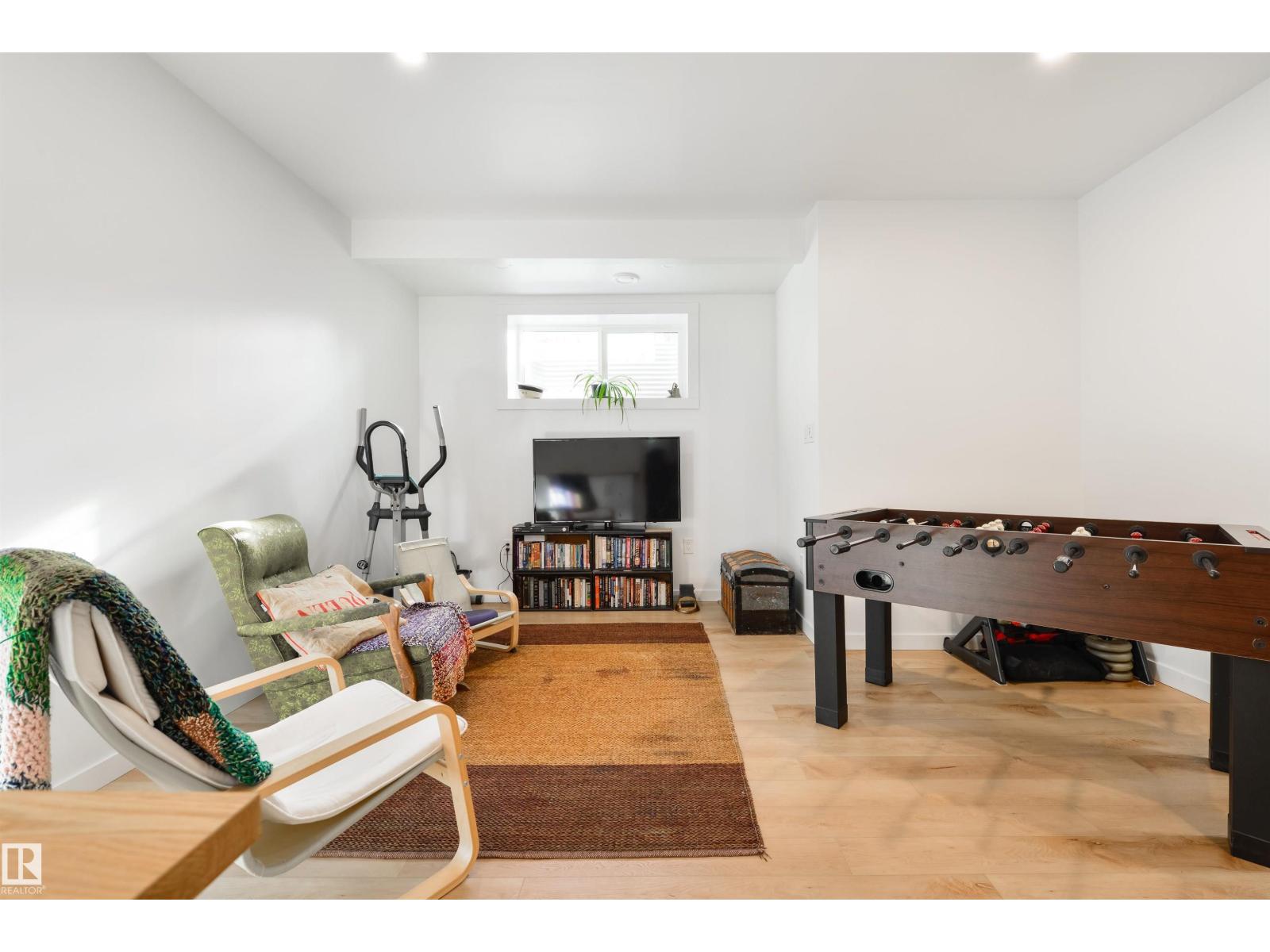 1 TAYLOR PL, Ardrossan