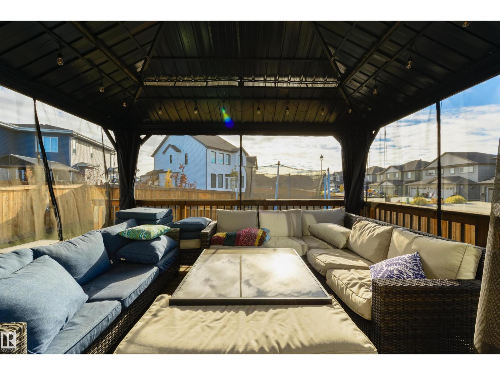 1 TAYLOR PL, Ardrossan