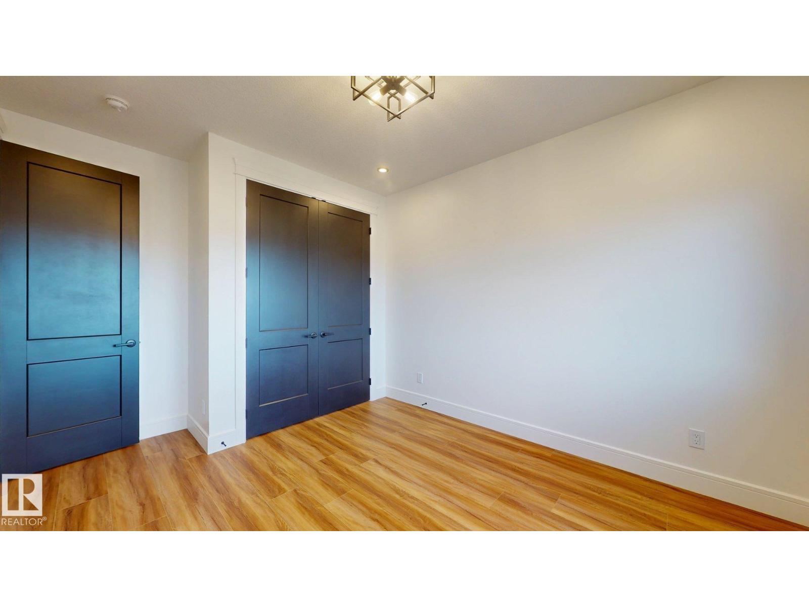 16615 32 AV SW, Edmonton