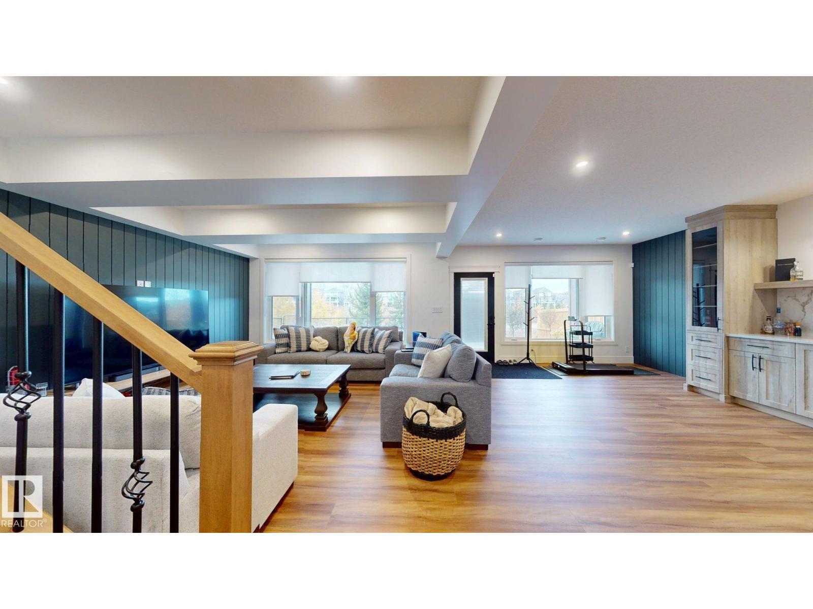 16615 32 AV SW, Edmonton