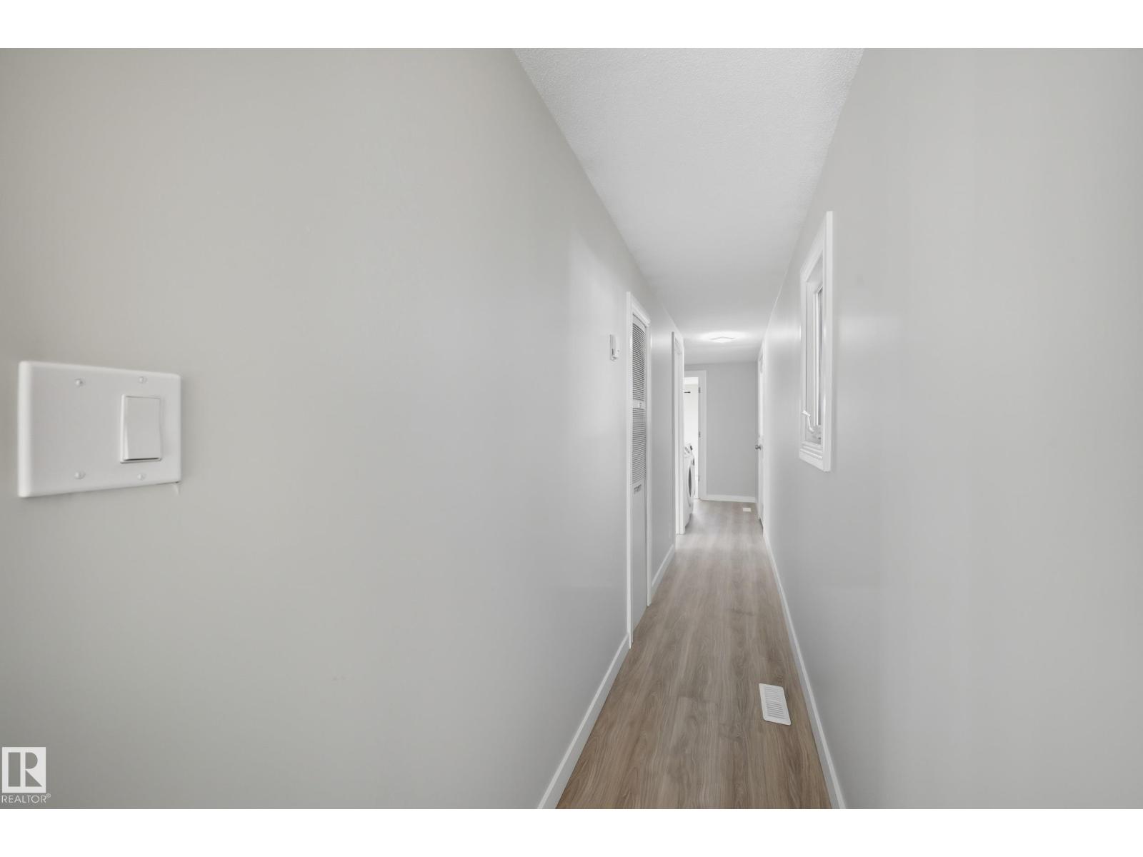 2 Cliff CR NW, Edmonton