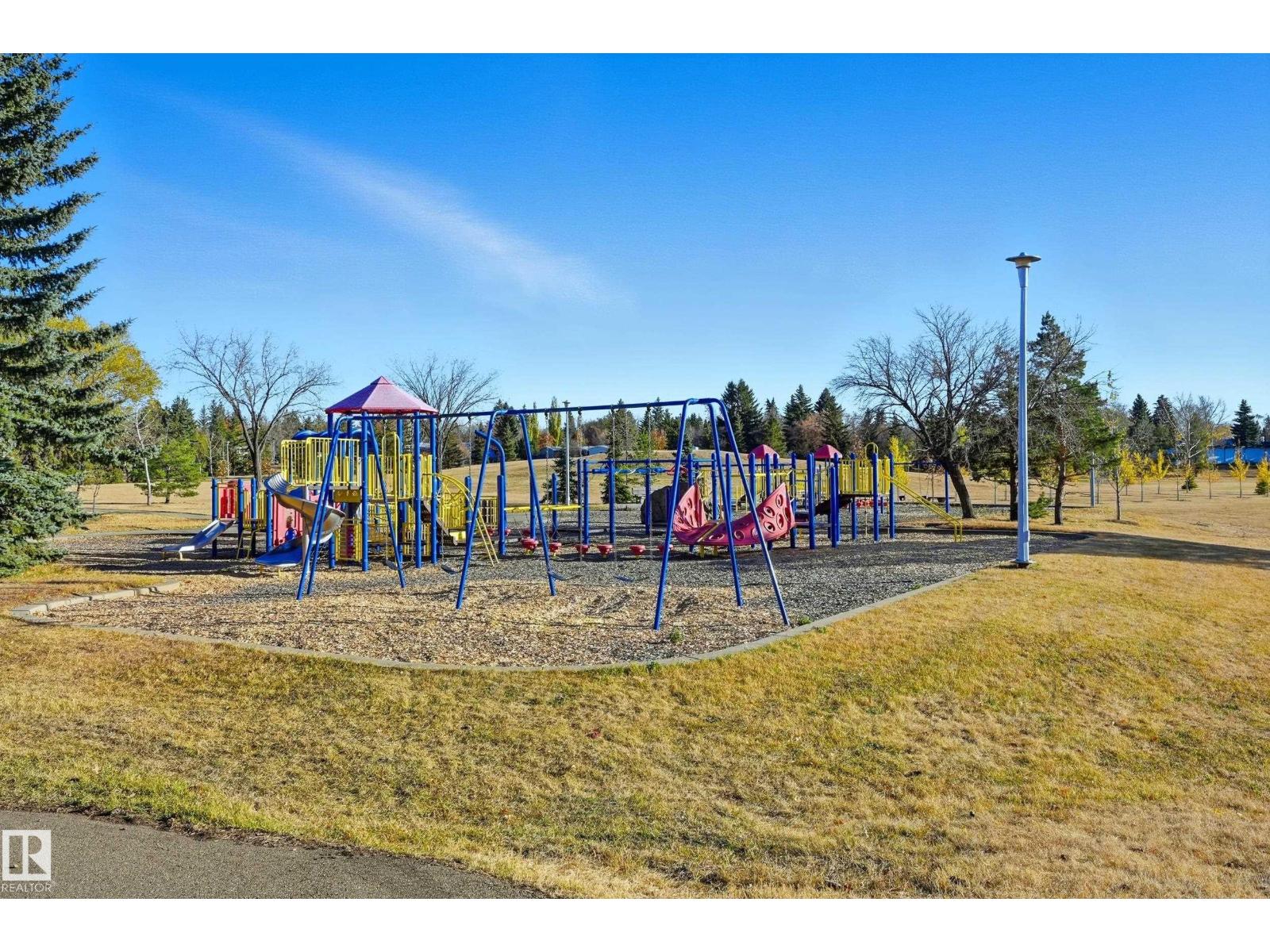 2 Cliff CR NW, Edmonton