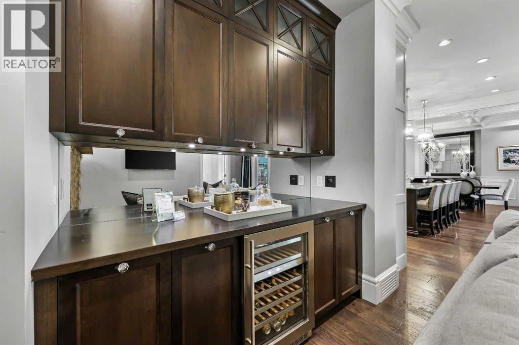 Single Family House for Sale in   Avenue SW Elboya Calgary 