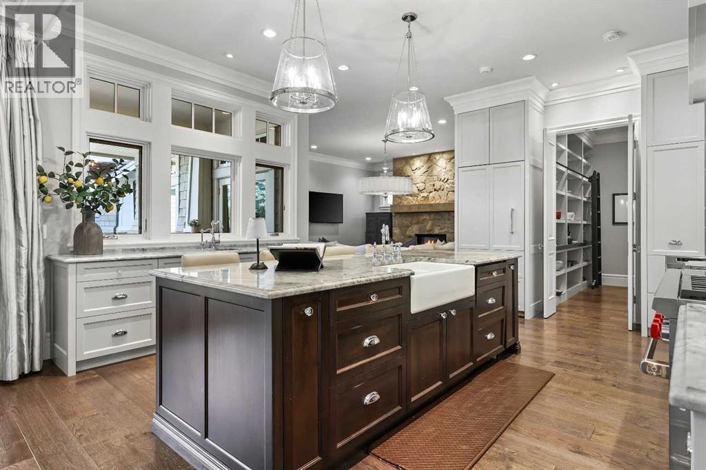 Single Family House for Sale in   Avenue SW Elboya Calgary 