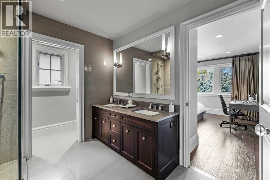 Single Family House for Sale in   Avenue SW Elboya Calgary 