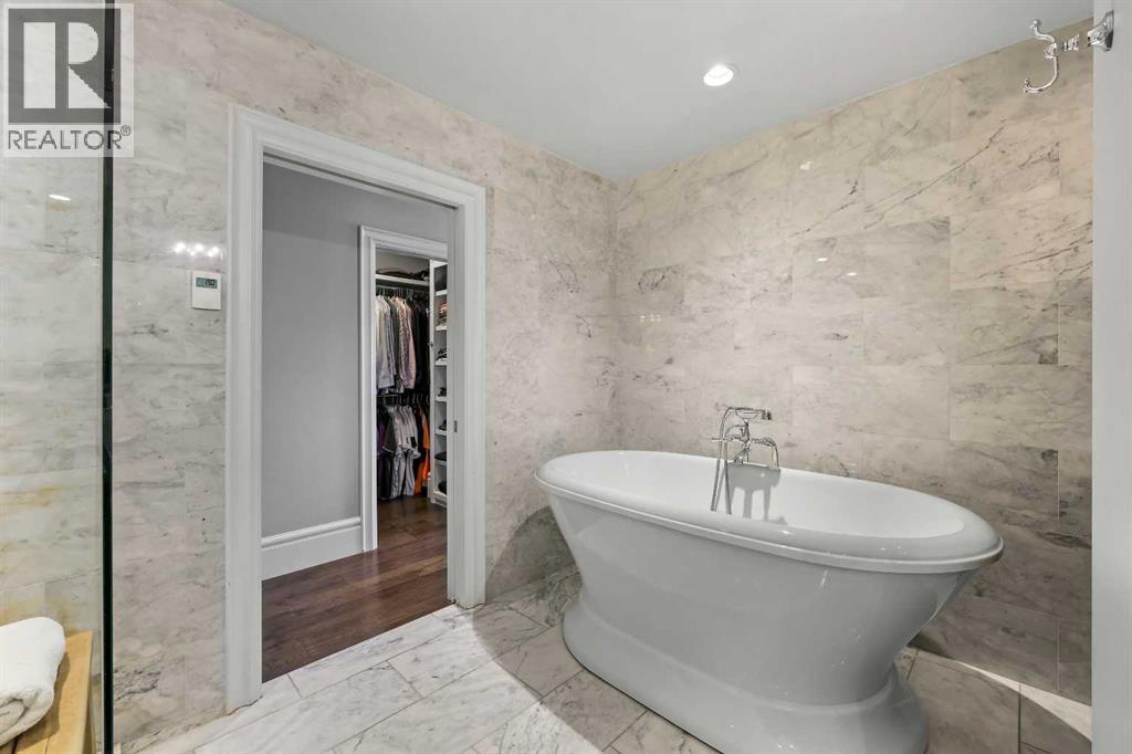 Single Family House for Sale in   Avenue SW Elboya Calgary 