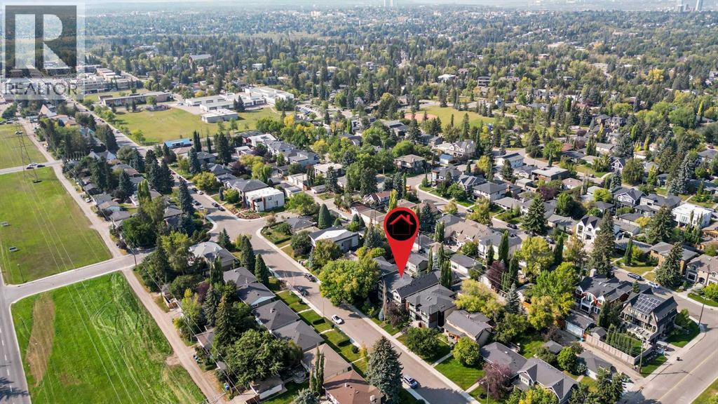 Single Family House for Sale in   Avenue SW Elboya Calgary 