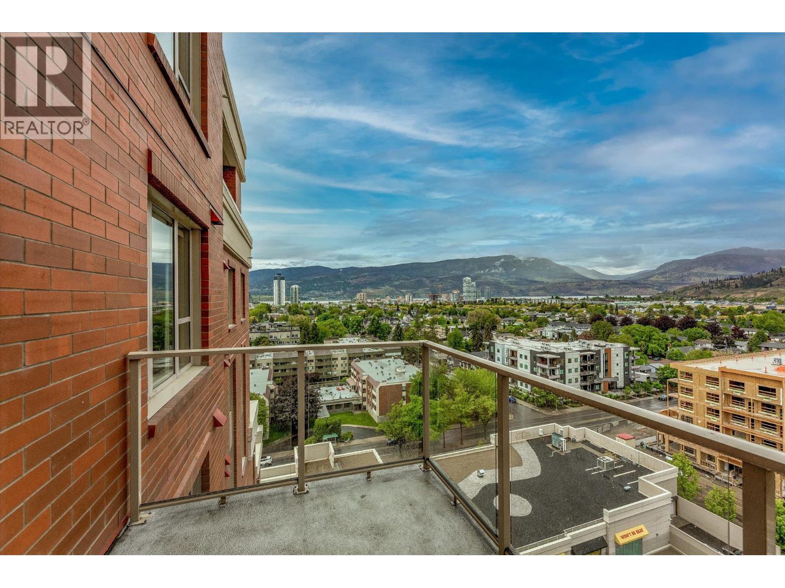 1207 1160 Bernard Avenue, Kelowna