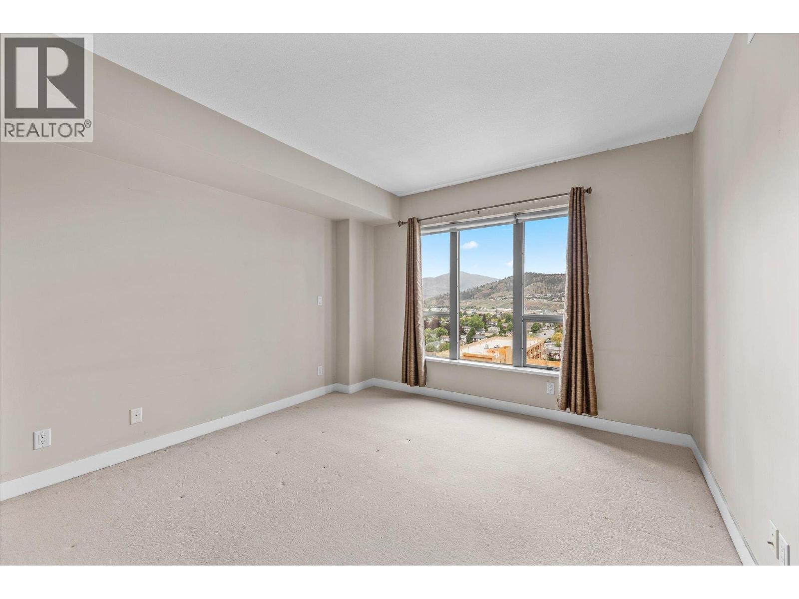 1207 1160 Bernard Avenue, Kelowna