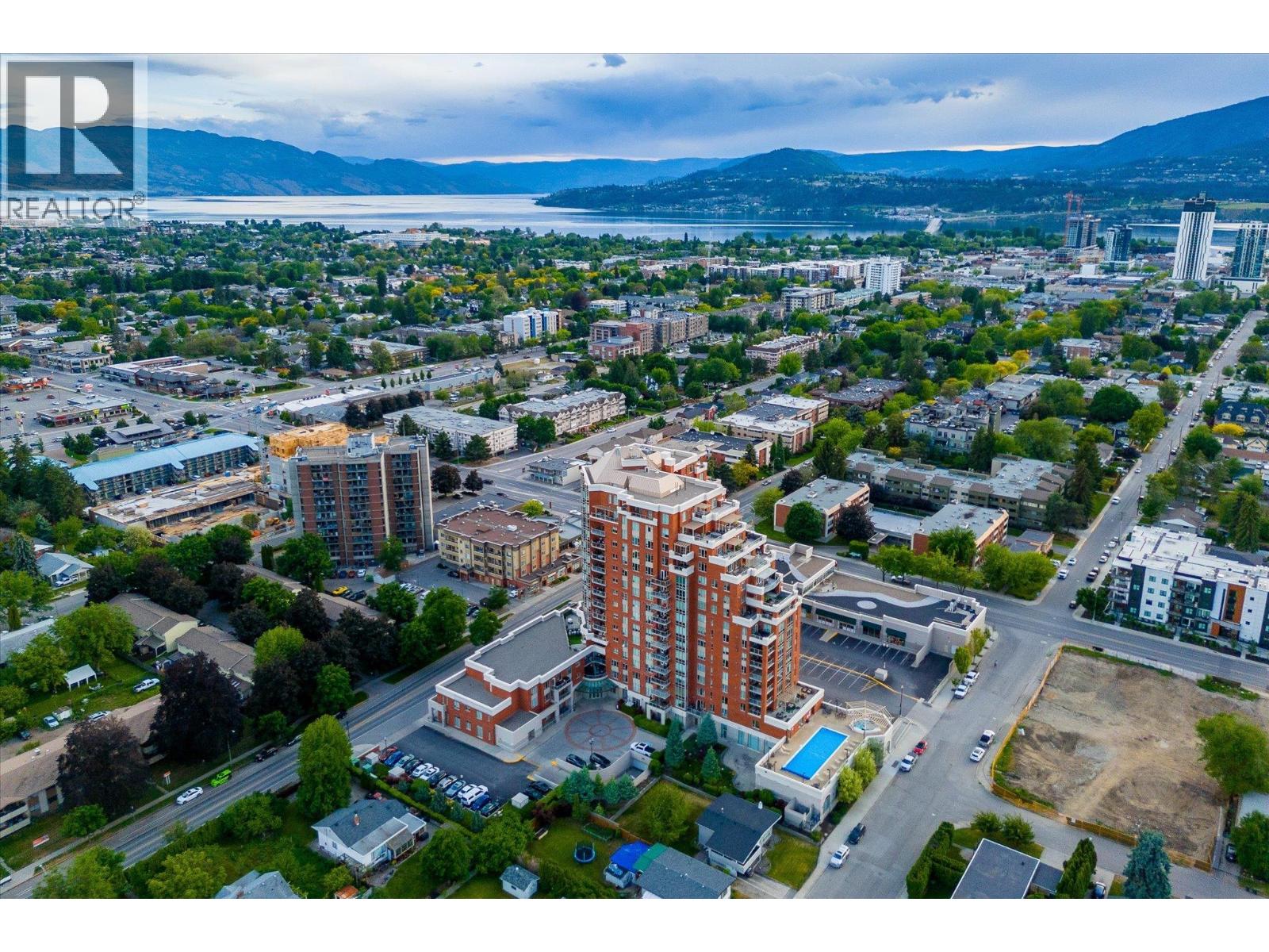 1207 1160 Bernard Avenue, Kelowna