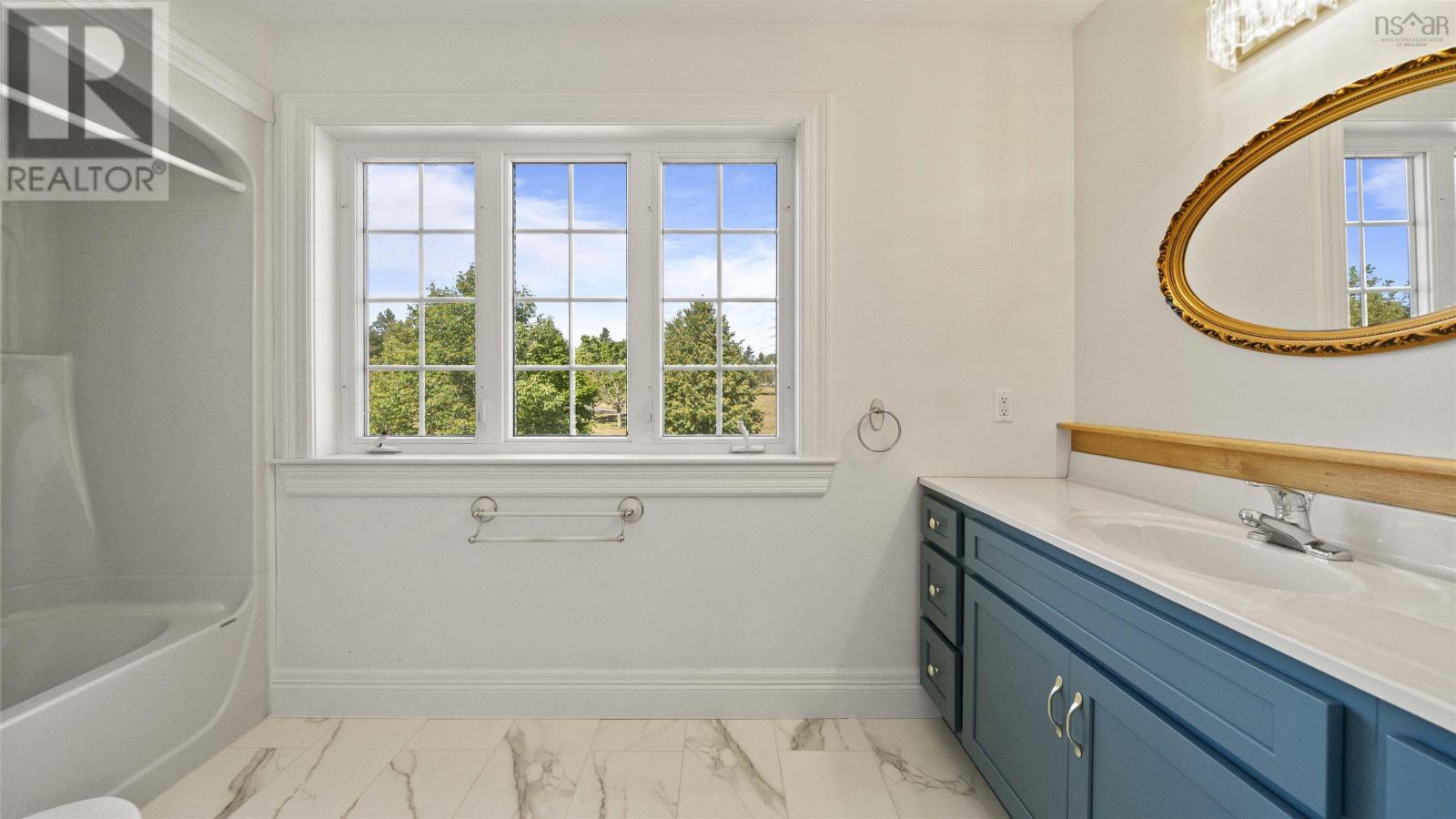 Single Family House for Sale in  Highway  Brentwood 