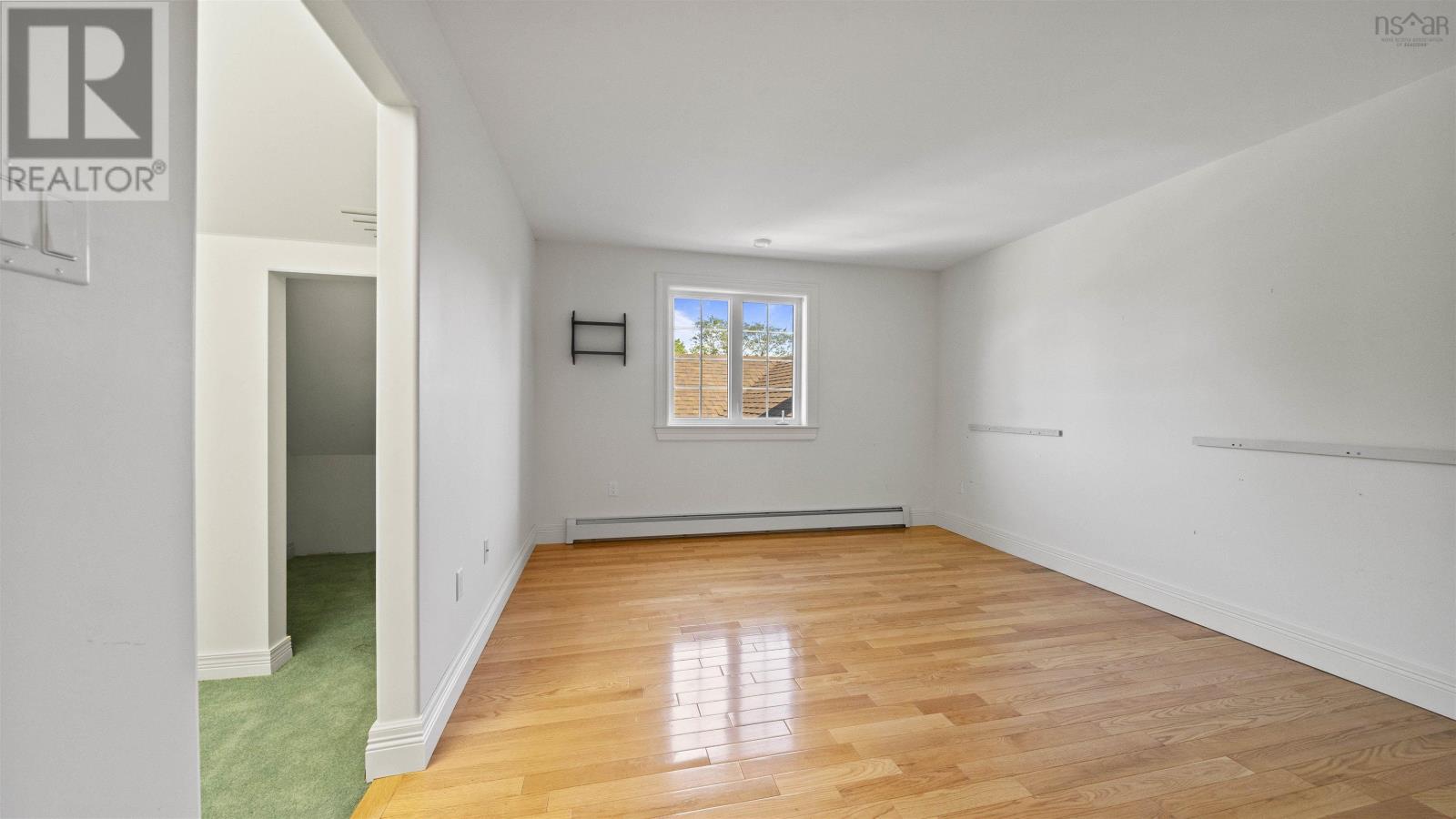 Single Family House for Sale in  Highway  Brentwood 