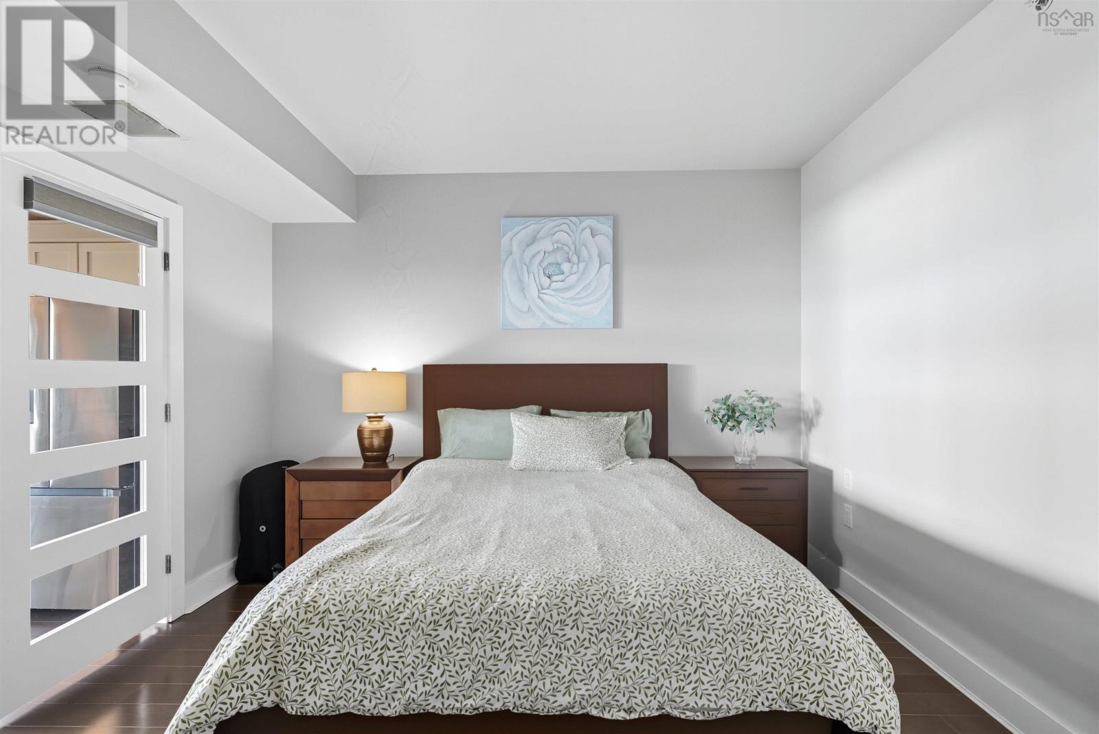 Property 13 of 23 of 605 31 Kings Wharf Place