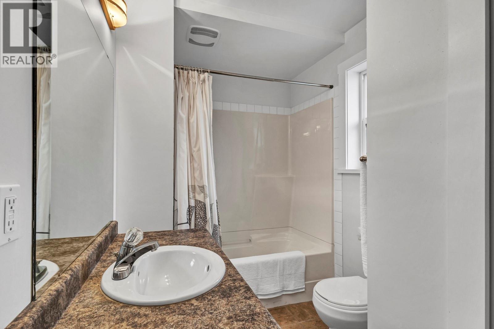  202 Pearson Road, Kelowna