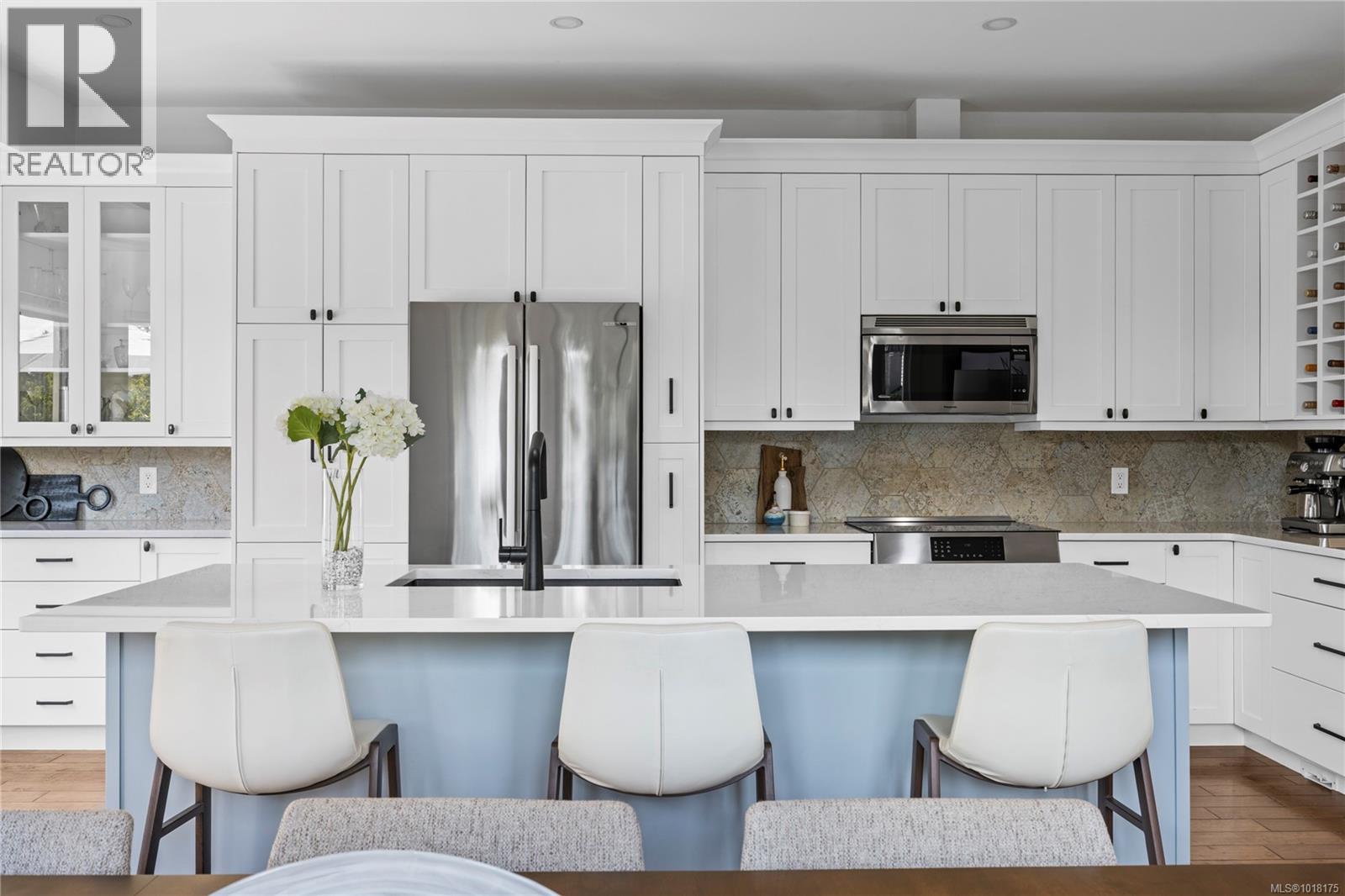 3425 Carmichael Rd, Nanoose Bay