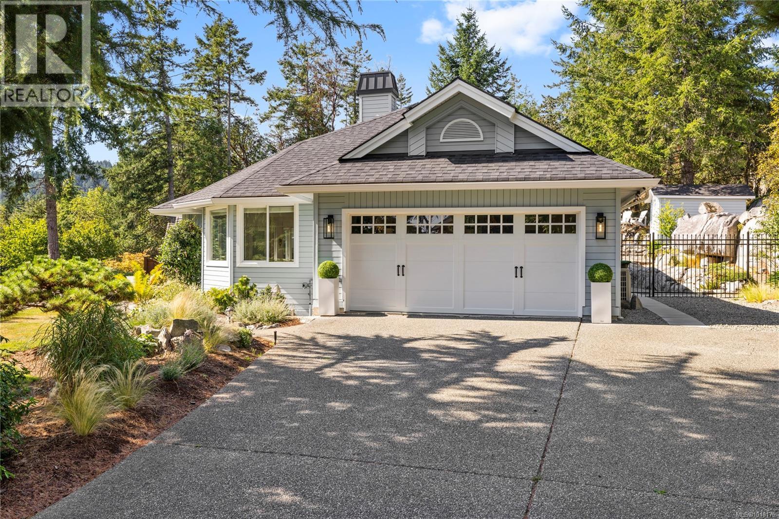 3425 Carmichael Rd, Nanoose Bay