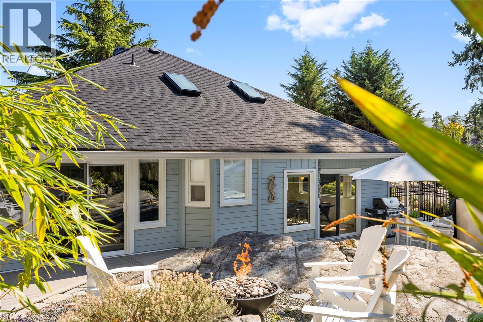 3425 Carmichael Rd, Nanoose Bay