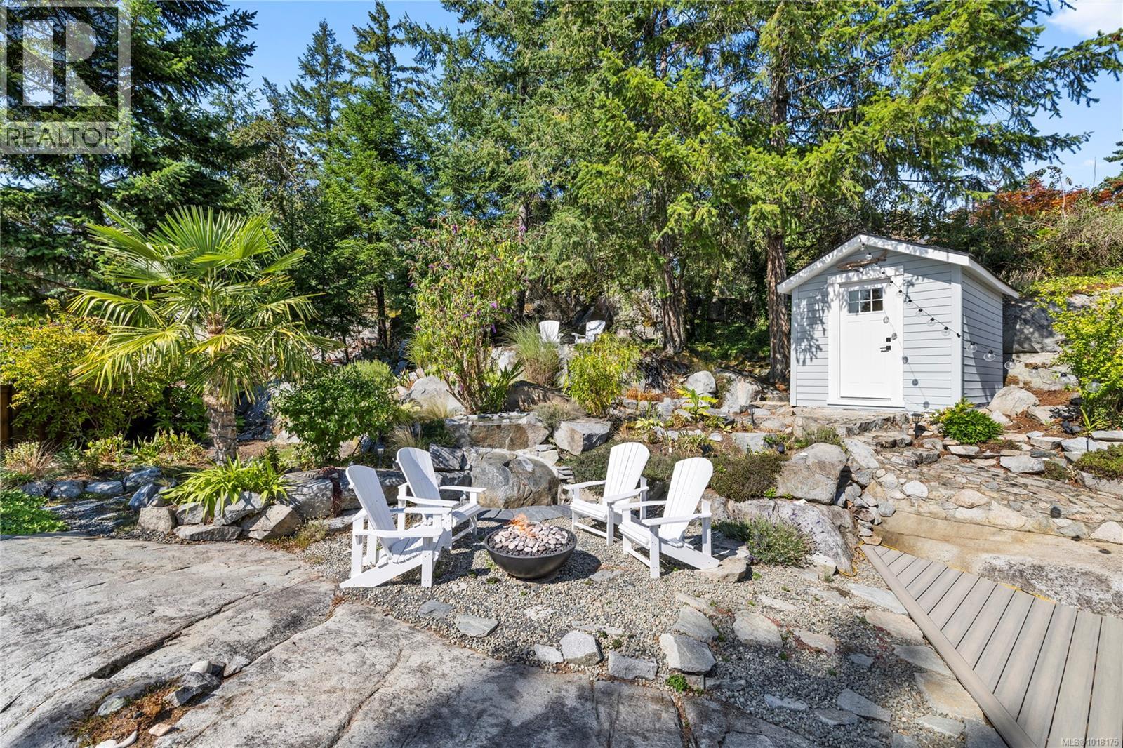 3425 Carmichael Rd, Nanoose Bay