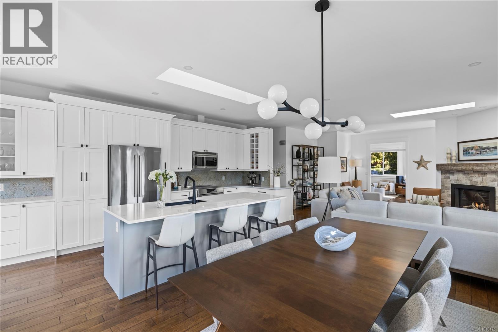 3425 Carmichael Rd, Nanoose Bay