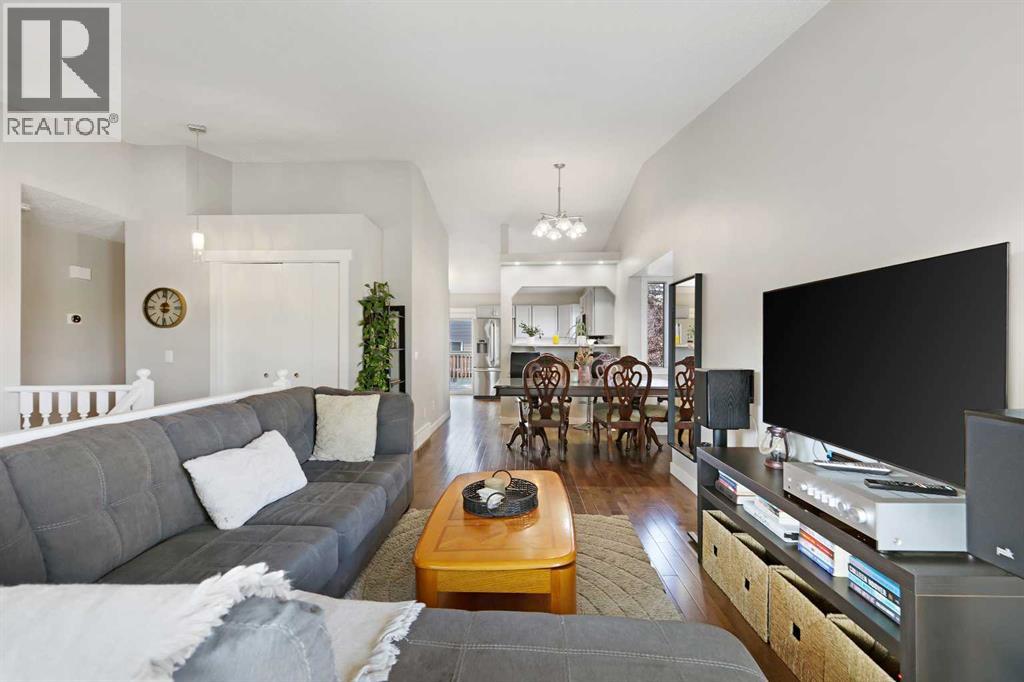 Single Family House Bi-level for Sale in  Rivercroft Close SE Riverbend Calgary 
