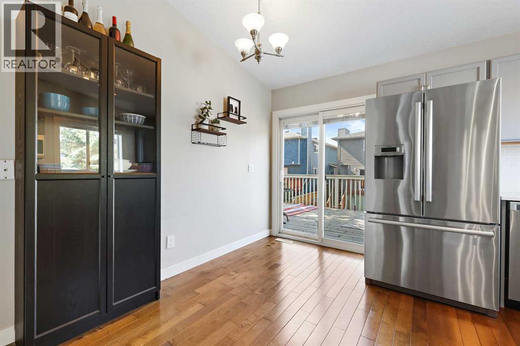 Single Family House Bi-level for Sale in  Rivercroft Close SE Riverbend Calgary 