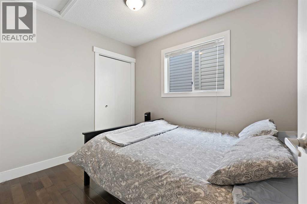 Single Family House Bi-level for Sale in  Rivercroft Close SE Riverbend Calgary 