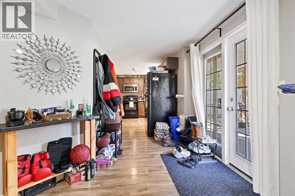 Single Family House Bi-level for Sale in  Rivercroft Close SE Riverbend Calgary 