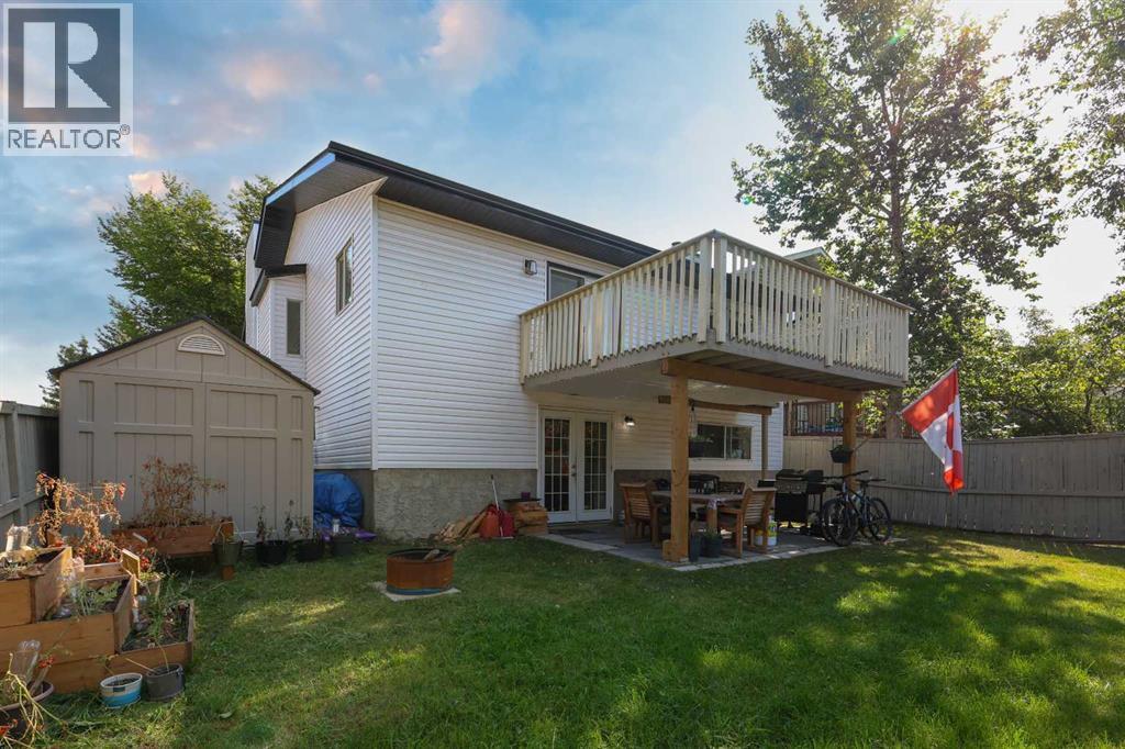 Single Family House Bi-level for Sale in  Rivercroft Close SE Riverbend Calgary 
