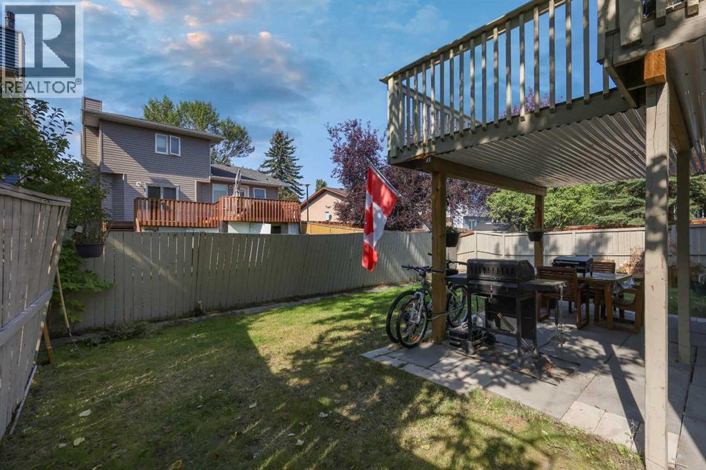 Single Family House Bi-level for Sale in  Rivercroft Close SE Riverbend Calgary 